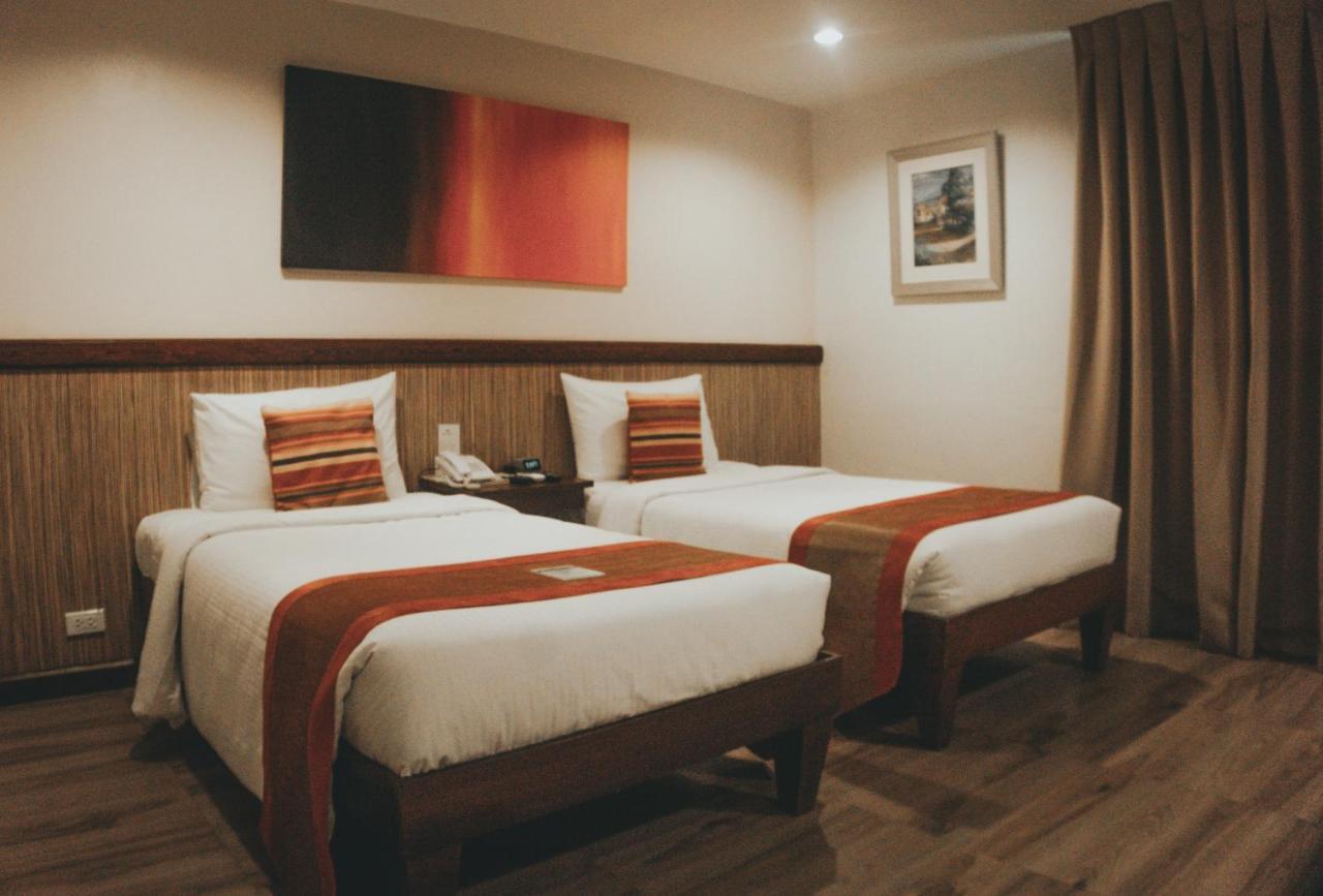 Ns Royal Hotel Cebu Ngoại thất bức ảnh